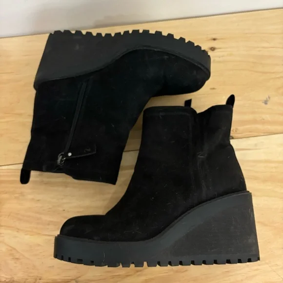 Torrid Black Suede wedge Ankle Booties extra wide - Picture 5 of 6
